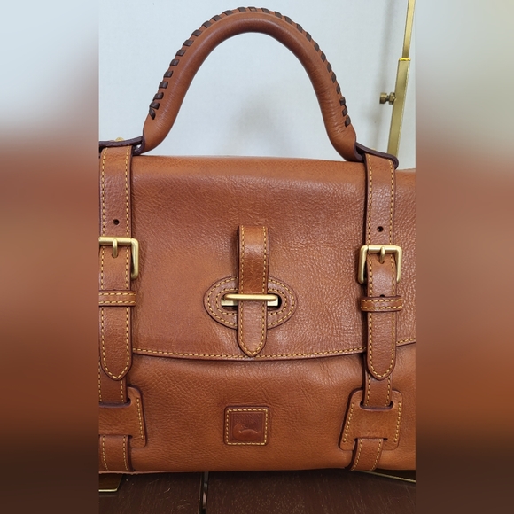 Florentine Flap Bag Dooney And Bourke - Picture 2 of 10